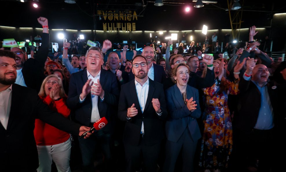 Stožer Možemo i SDP-a u Tvornici kulture