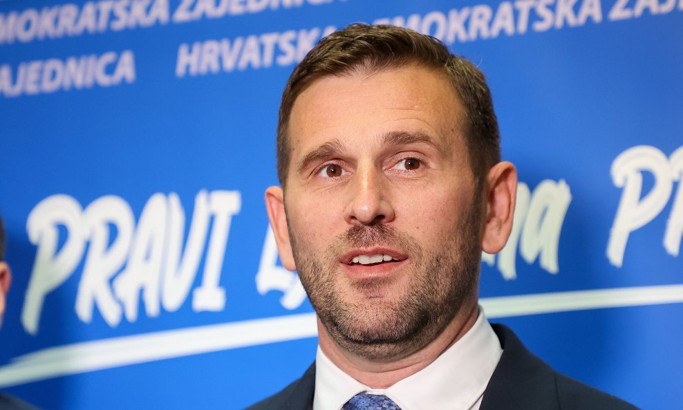 Tomislav Šuta