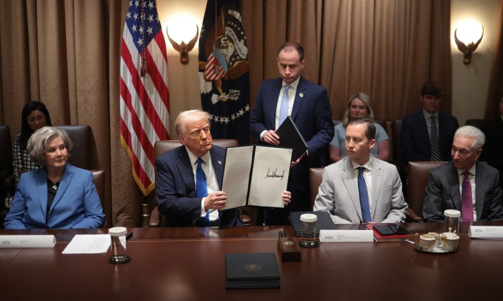 Susie Wiles, Sergio Gor, Donald Trump i Charles Kushner