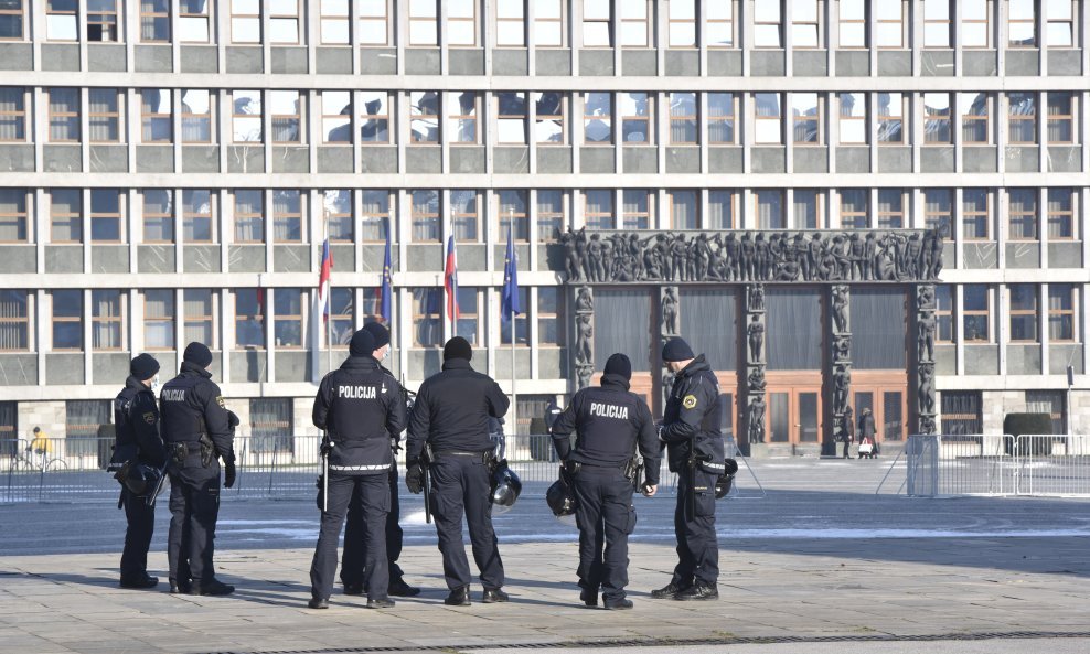 Slovenska policija istražuje prijetnje slovenskim sudovima