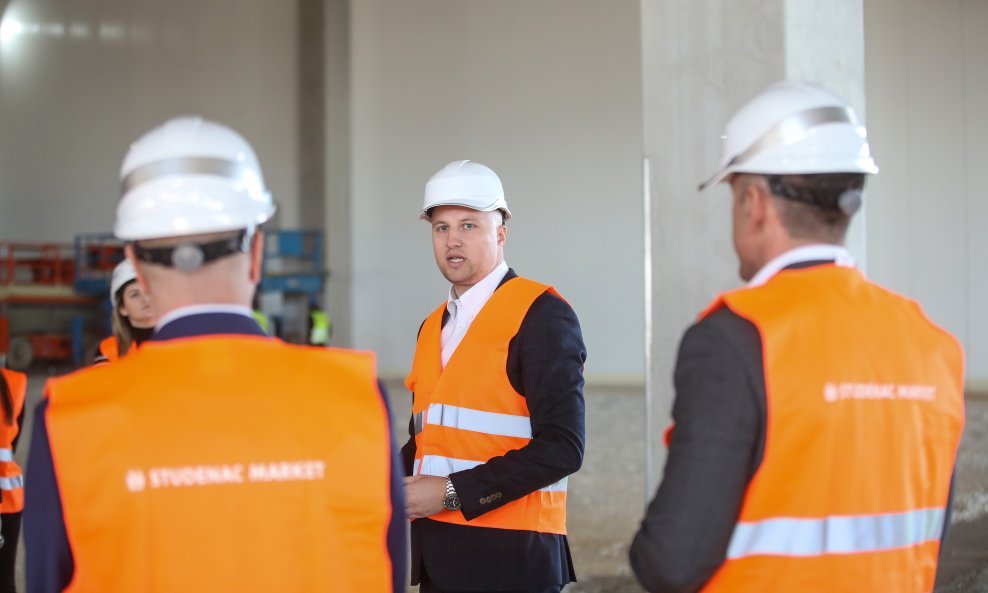 Logistički distribucijski centar Studenca u Velikoj Gorici