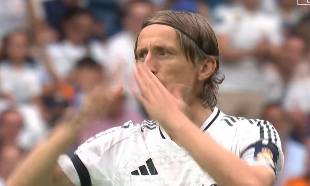 Modrić oproštaj