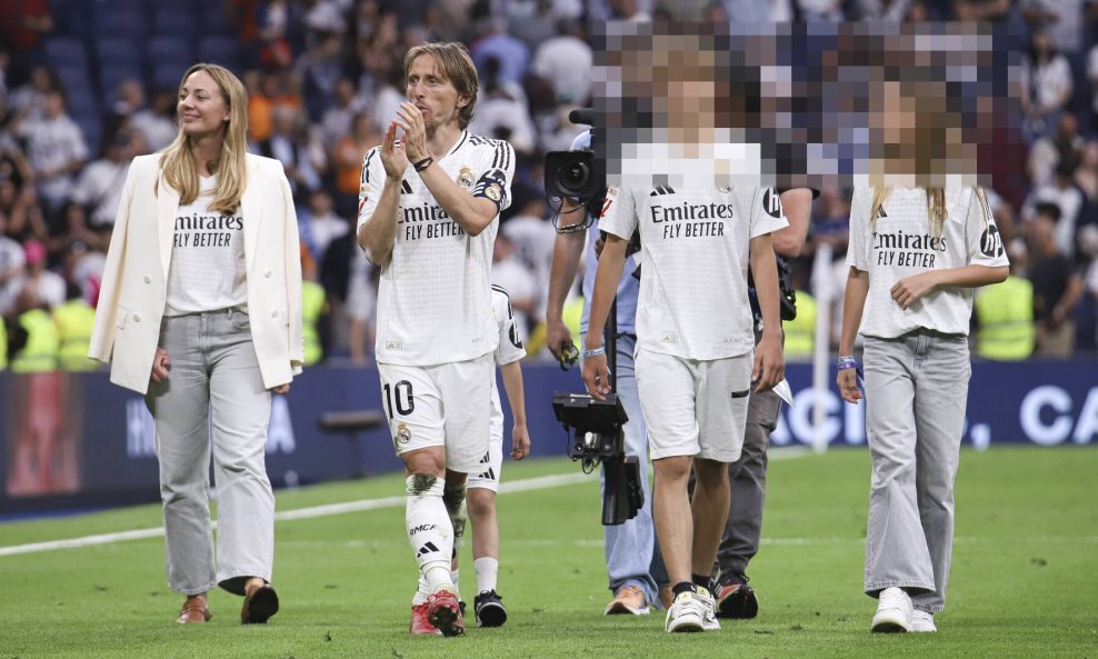 Vanja, Luka, Ivano i Ema Modrić