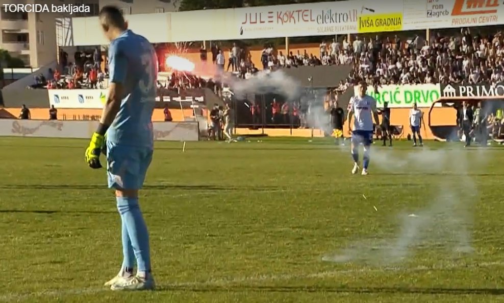 Torcida bakljom pogodila Silića