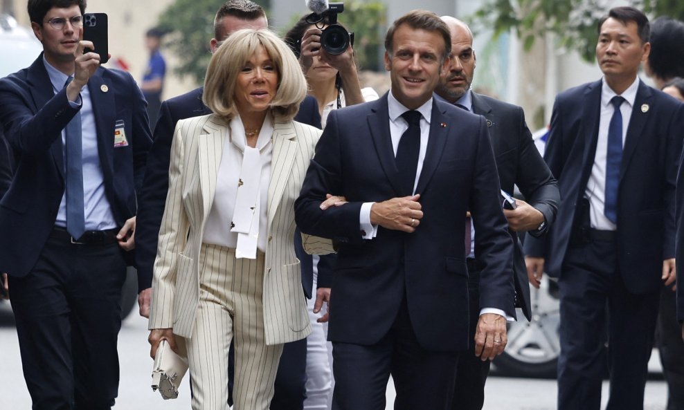 Emmanuel Macron i Brigitte Macron