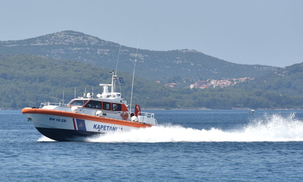 Brodica za traganje i spašavanje na moru