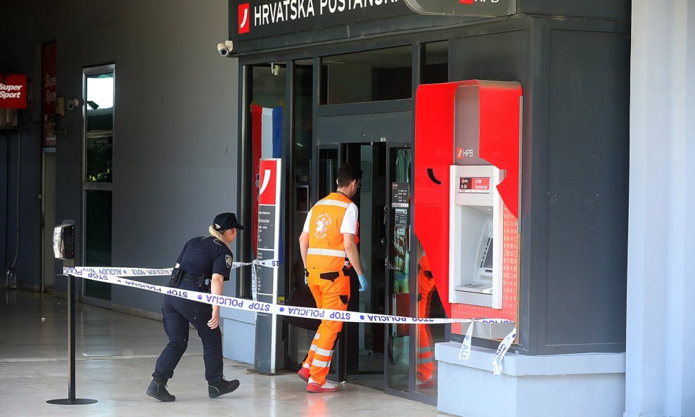 Opljačkana poslovnica HPB-a