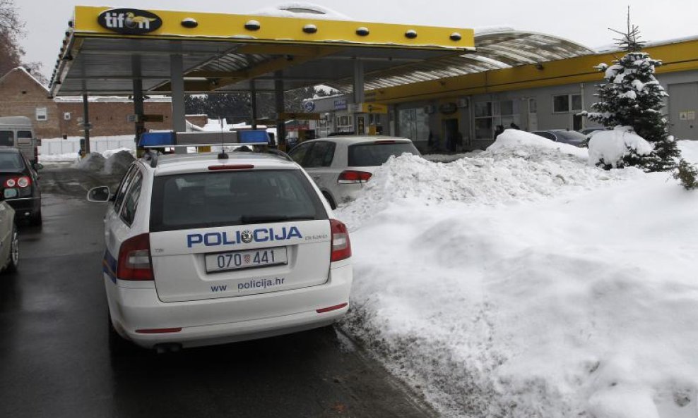 snijeg tifon nesreća