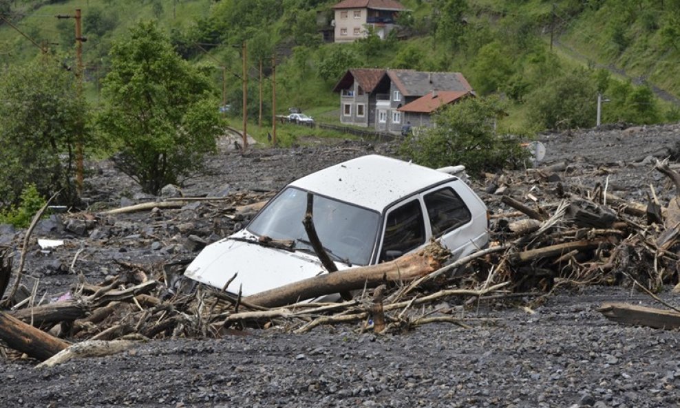 Posljedice poplave i odrona u BiH (3)