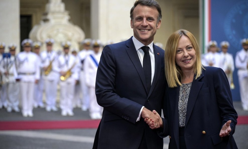 Emmanuel Macron i Giorgia Meloni