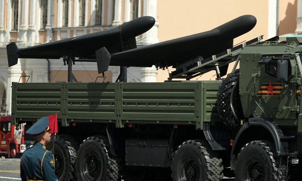 Ruski dron Geran temeljen je na iranskom Šahidu 136
