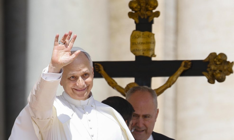 Papa Lav XIV.