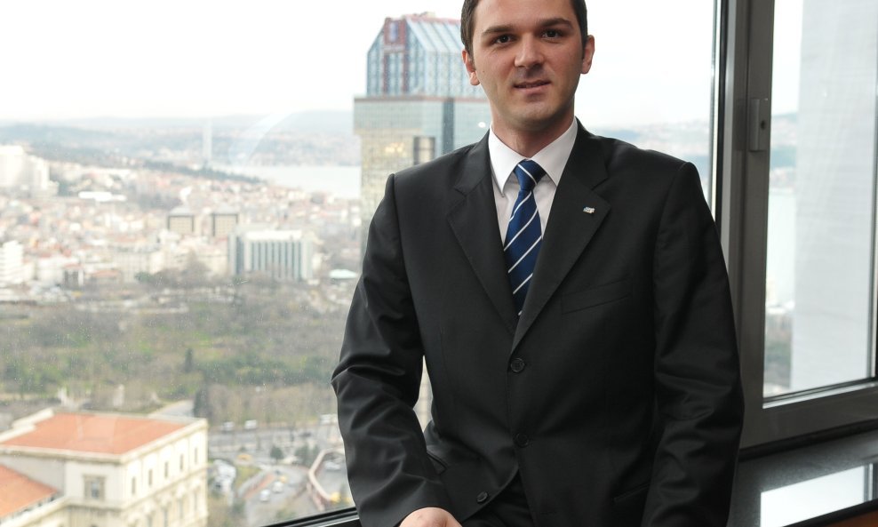 Ismail Haznedar