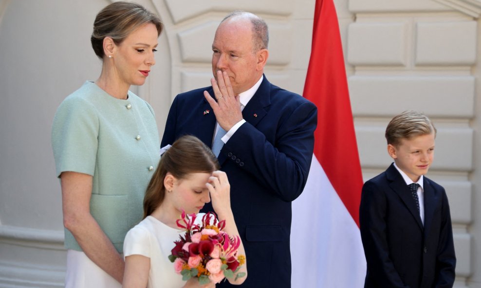 Princ Albert i princeza Charlene s djecom