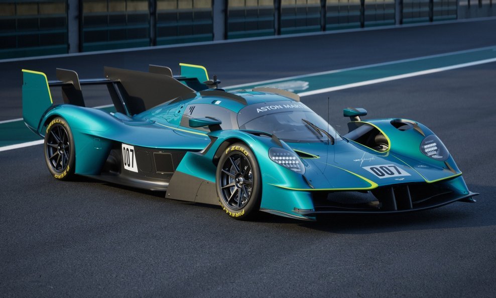 Aston Martin Valkyrie LM