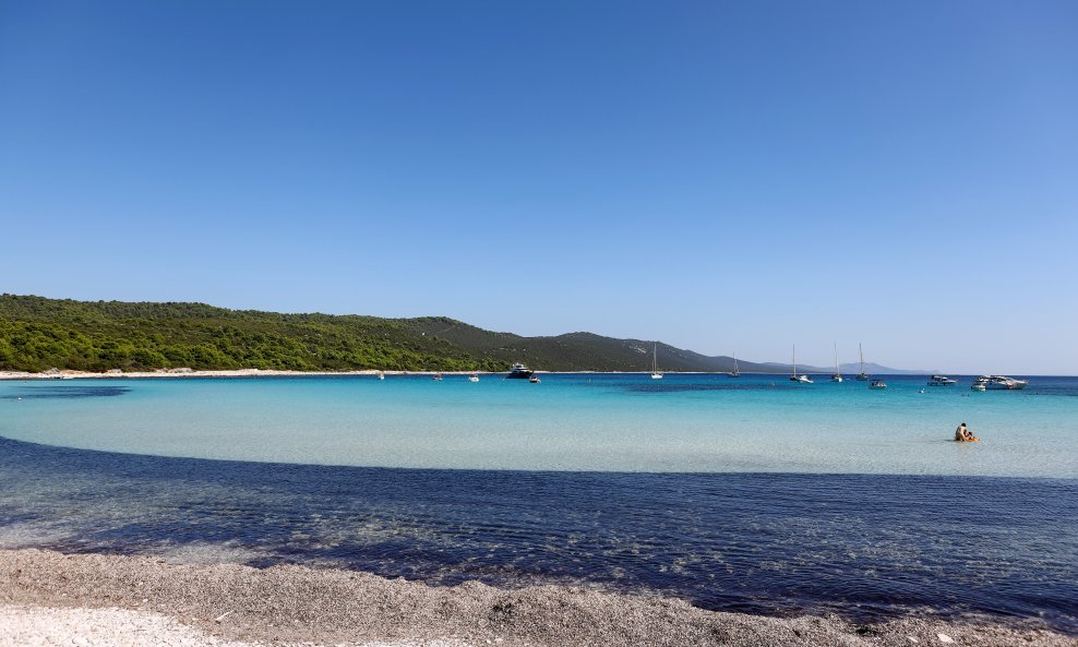 Dugi otok - plaža Sakarun