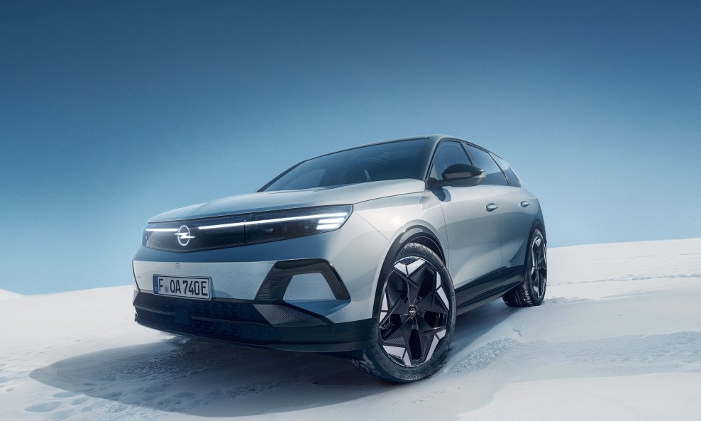 Opel Grandland Electric AWD - prve slike