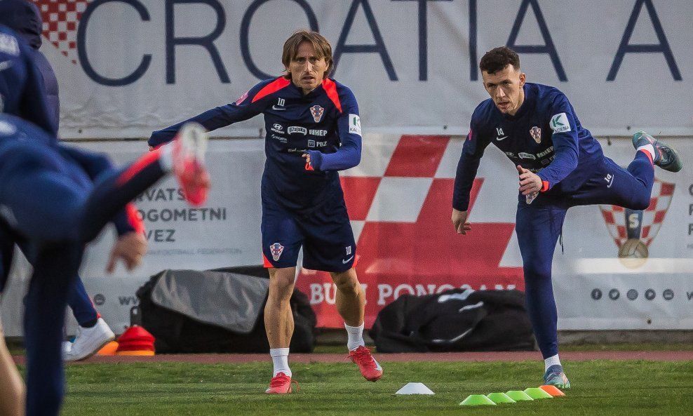 Luka Modrić i Ivan Perišić