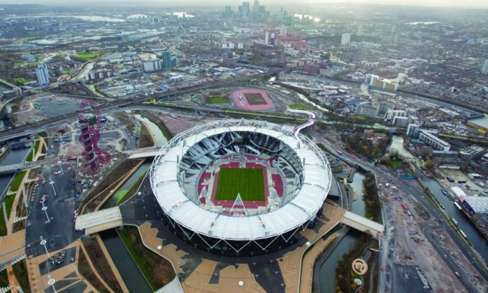 Pogled iz zraka na Olimpijski stadion