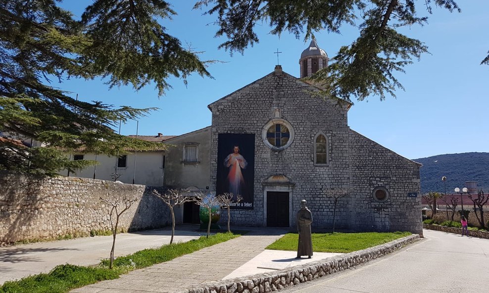 Samostan sv. Frane, Cres