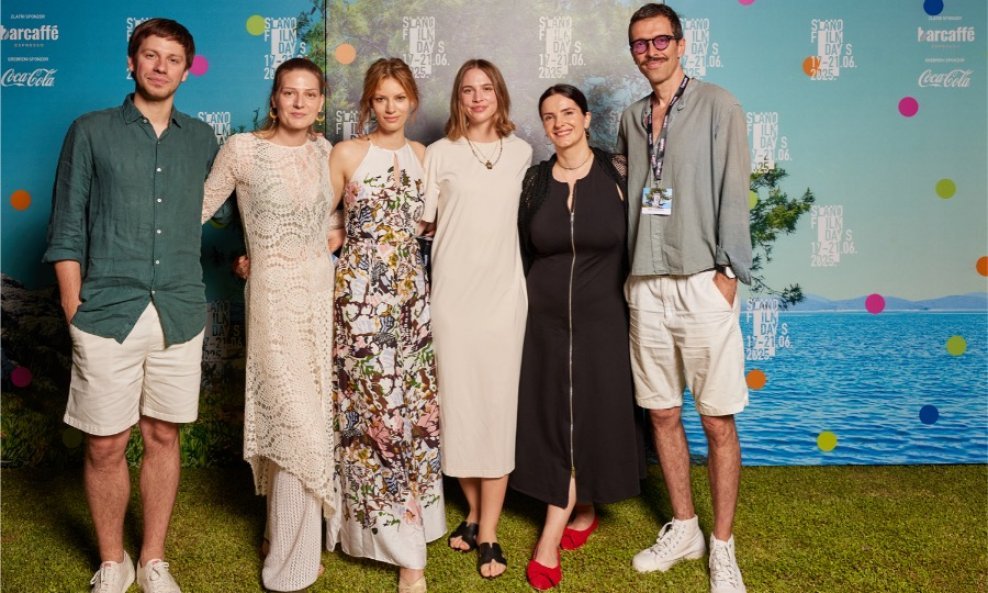 Marko Grabež, Maja Izetbegović, Iva Babić, Klara Kuk, Yllka Gashi, Mišo Obradović