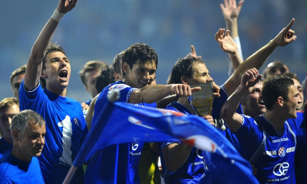 Lovren slavi titulu 2009.