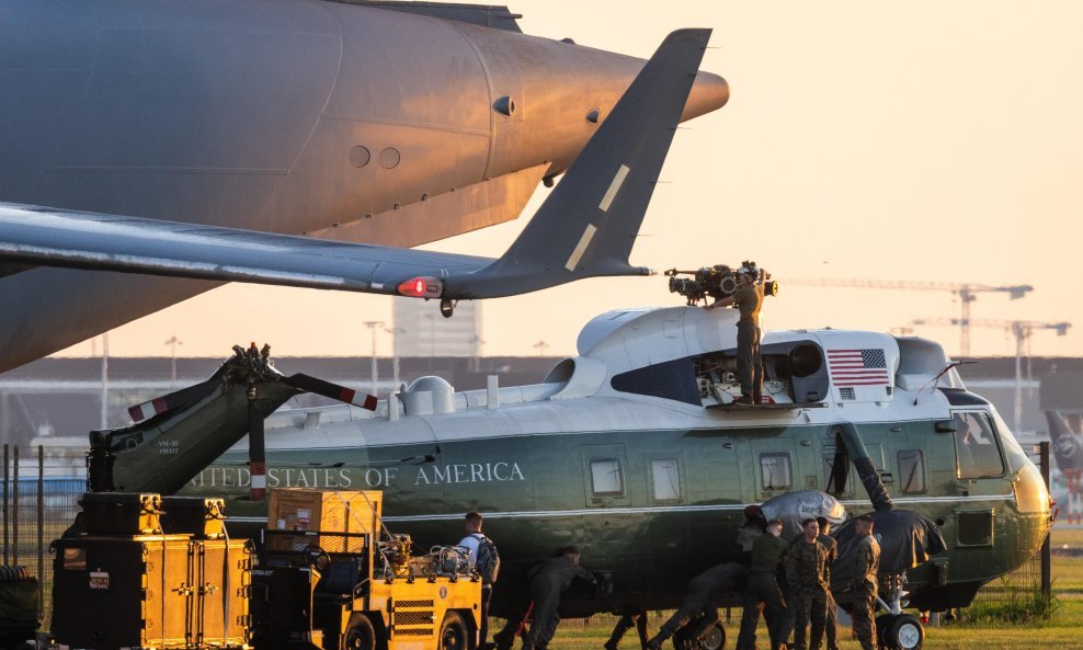 Američki helikopter stigao u nizozemsku zračnu luku Schiphol uoči NATO samita
