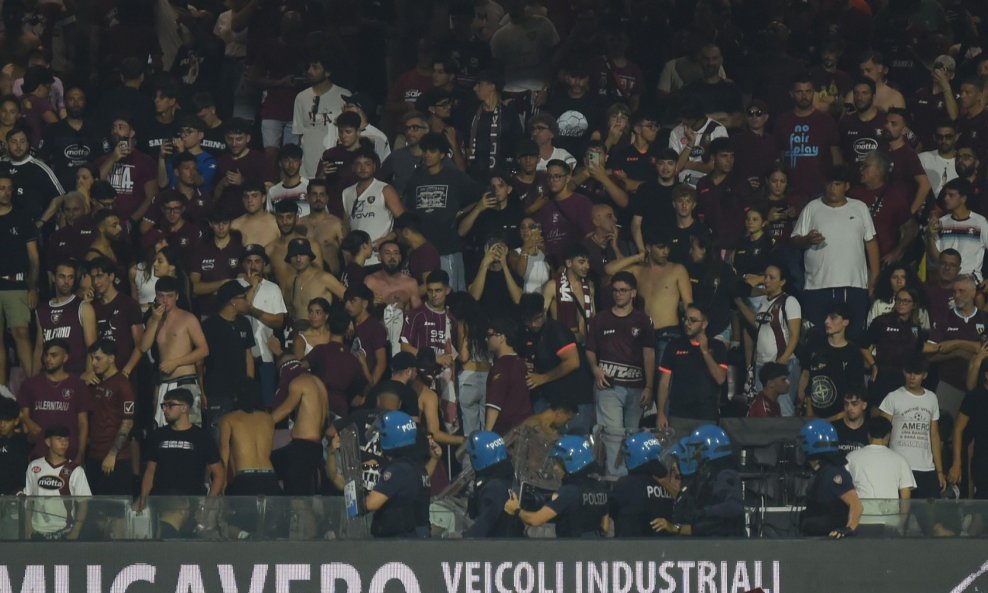 Salernitana navijači