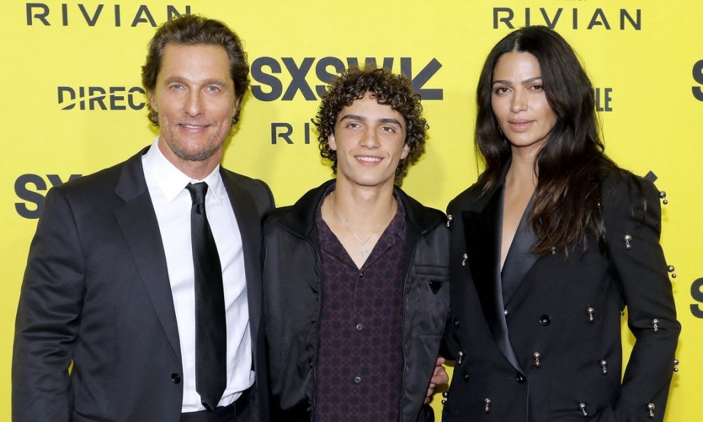 Matthew McConaughey,  Levi McConaughey, Camila Alves McConaughey