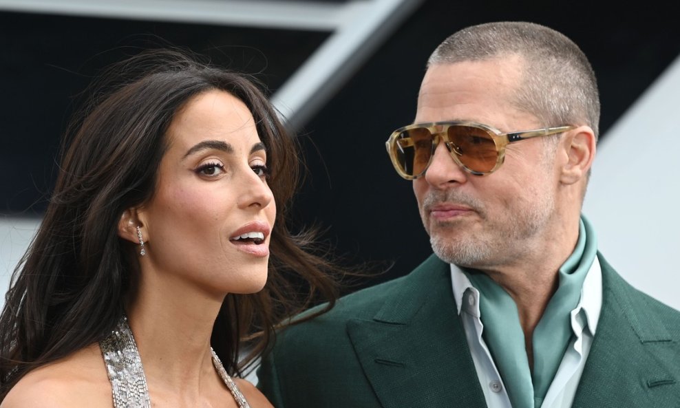 Ines de Ramon i Brad Pitt