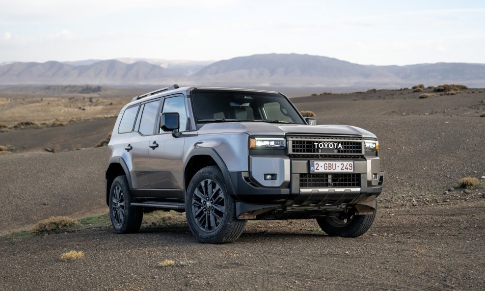 Toyota Land Cruiser Hybrid 48V