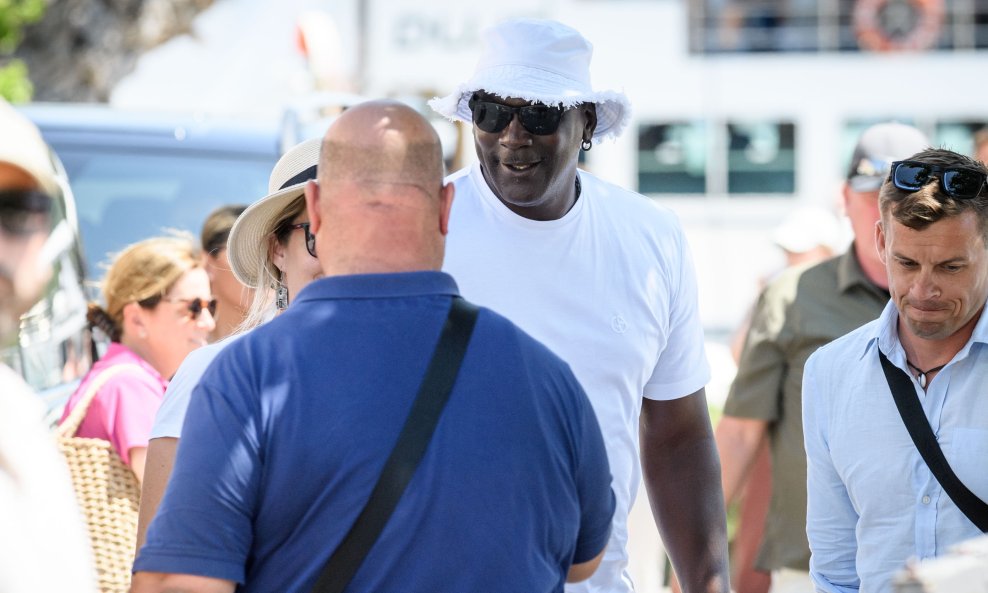 Michael Jordan u šetnji Skradinom