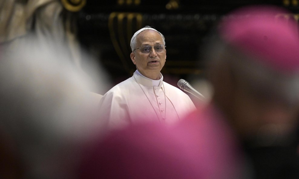 Papa Lav XIV.