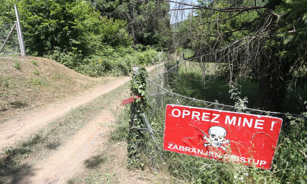 U prostoru bivšeg vojnog skladišta u Oštarijama poginuo pirotehničar