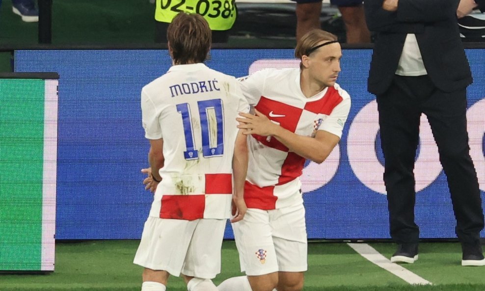 Luka Modrić i Lovro Majer