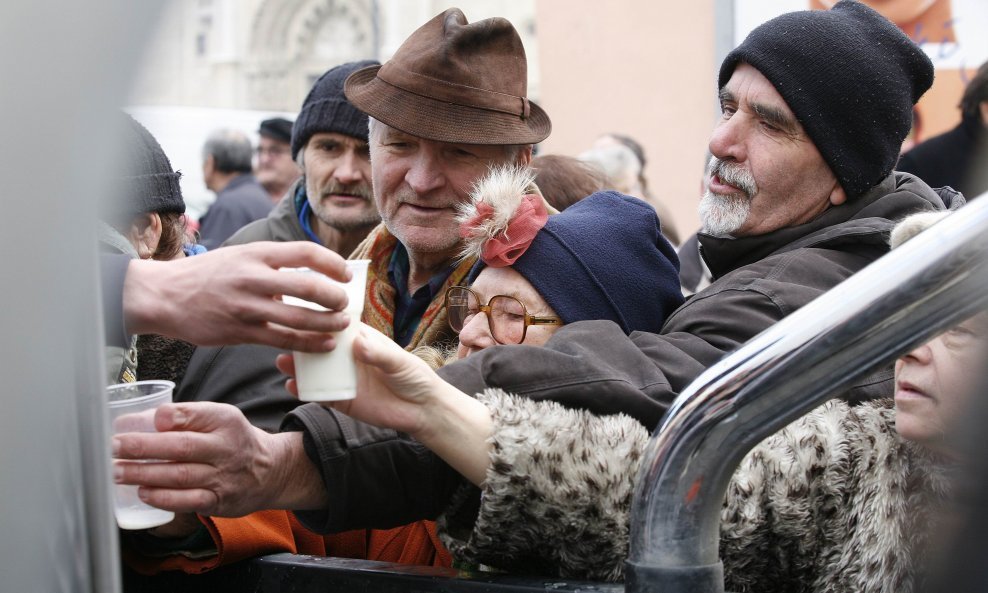 dijeljenje mlijeka na Dolcu