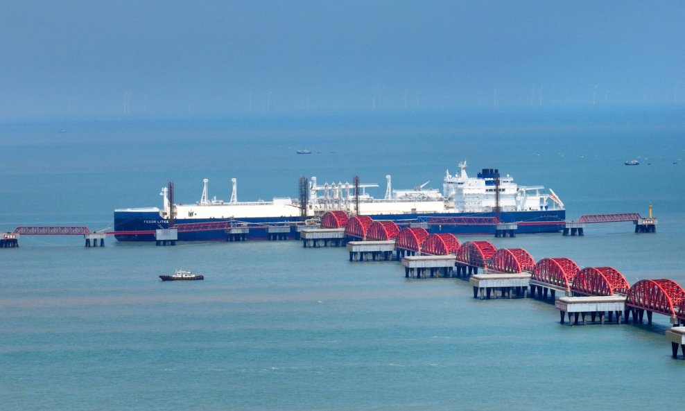 Rsuki LNG tanker 'Fedor Litke'