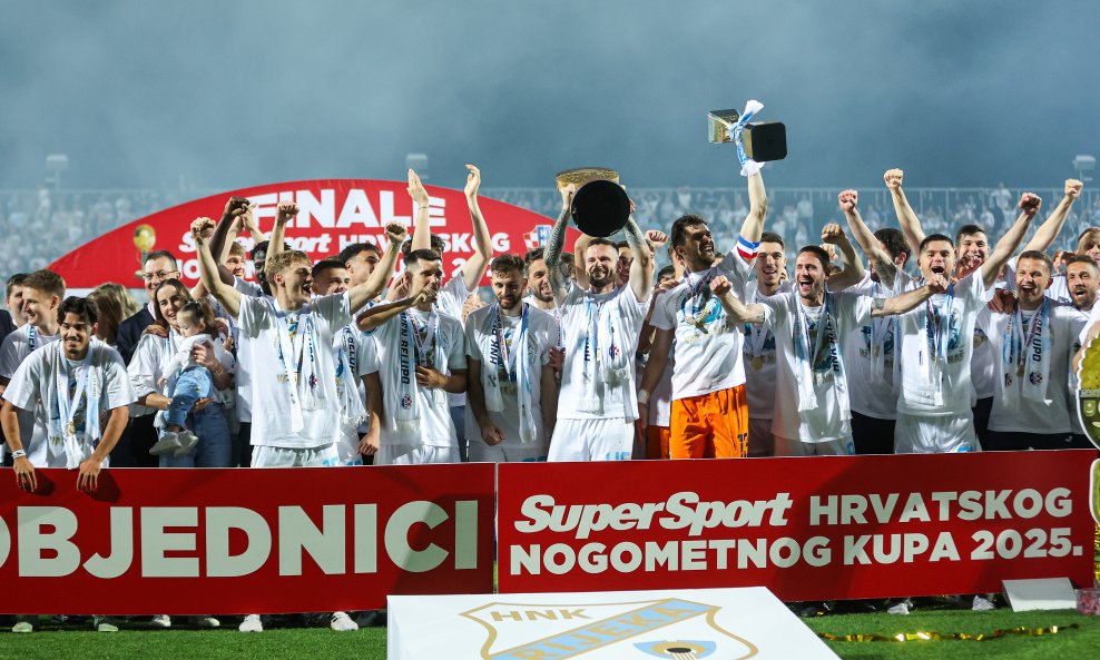 HNK Rijeka kao pobjednik SuperSport HNK-a za 2025.
