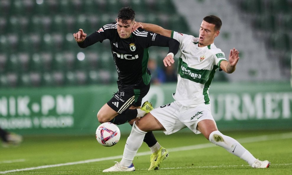 Matia Barzić (desno)