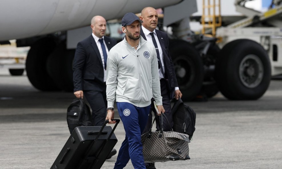 Hakan Calhanoglu