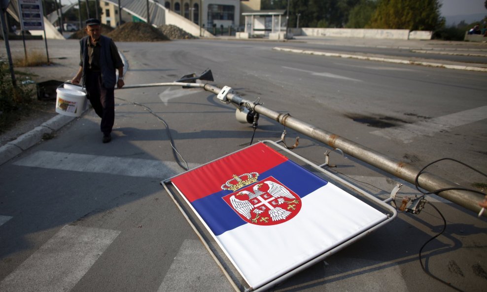 kosovo granica pad srpska zastava