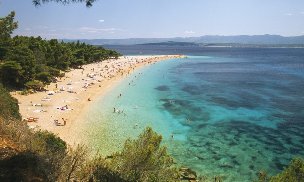 Bol na otoku Braču