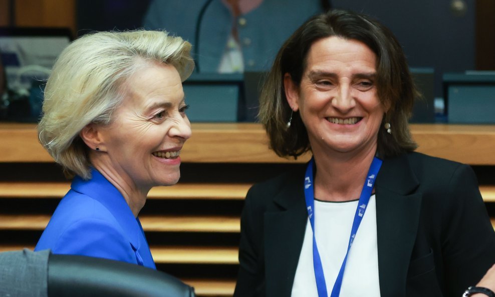 Ursula von der Leyen i Teresa Ribera