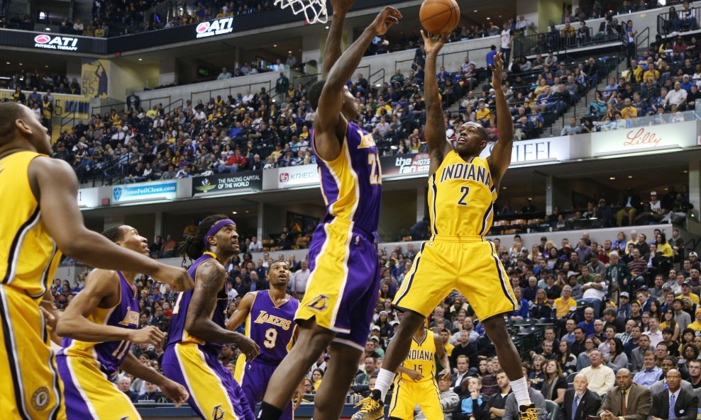 Rodney Stuckey protiv Los Angeles Lakersa