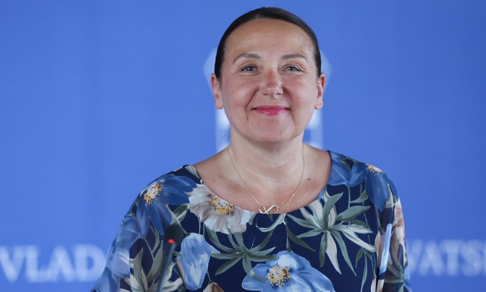 Irena Hrstić, ministrica zdravstva
