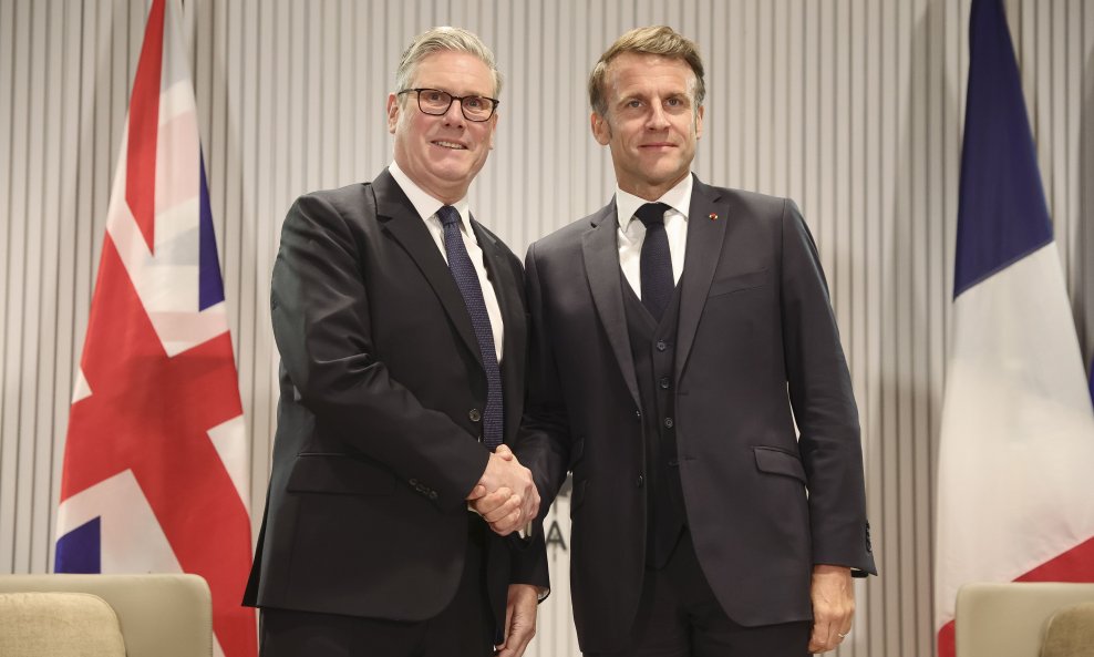 Keir Starmer i Emmanuel Macron