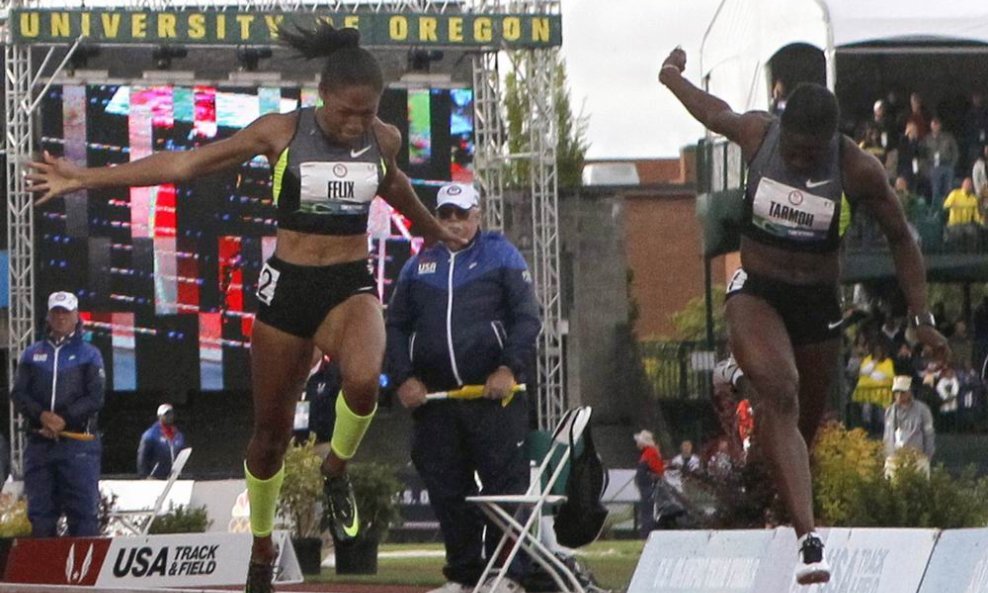 Allyson Felix (L) i Jeneba Tarmoh