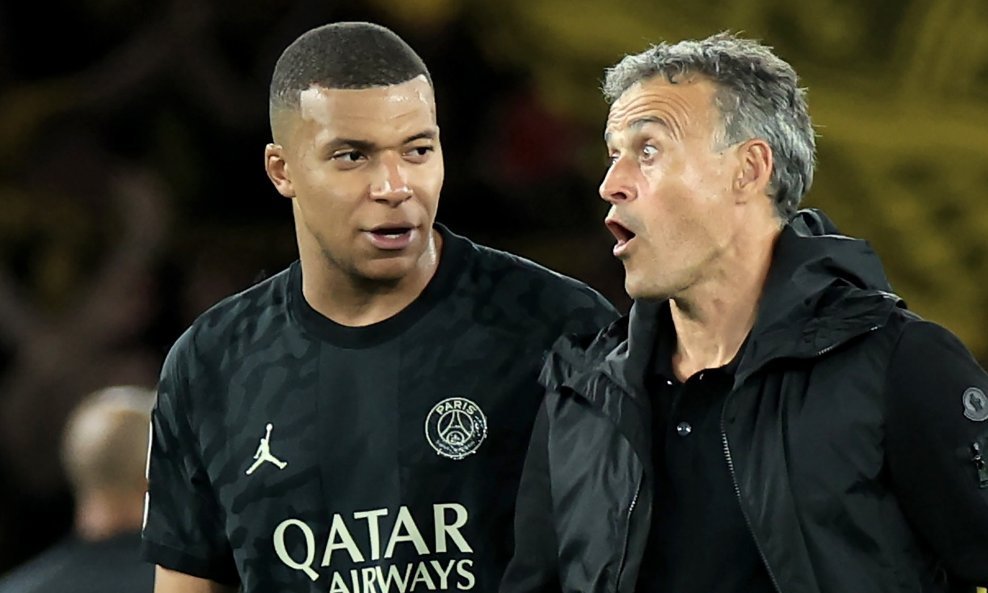 Luis Enrique (desno) i Kylian Mbappe