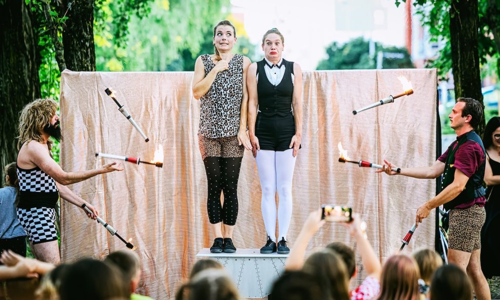 Program se održava u Parku 101. brigade i Centru za kulturu i obrazovanje Susedgrad