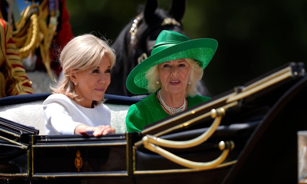 Brigitte Macron i kraljica Camilla